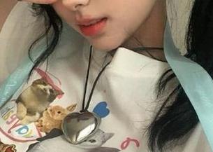 Umeko J的风格变幻：众多Cos套图中的自拍，带你领略她的多面魅力
